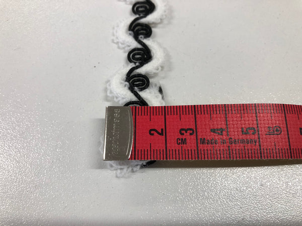 Black & White Waves Braid Trim