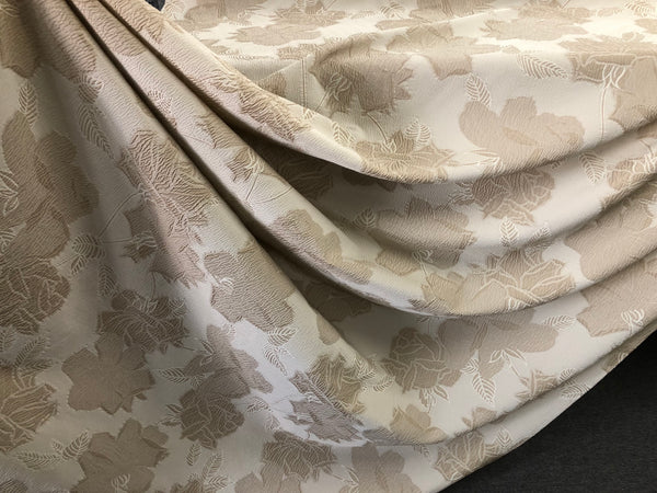 LAST PIECE: 2.15 MT  Beige Rose Cloquè Jacquard