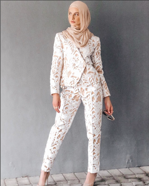 Cream & Apricot Floral Jacquard Suiting