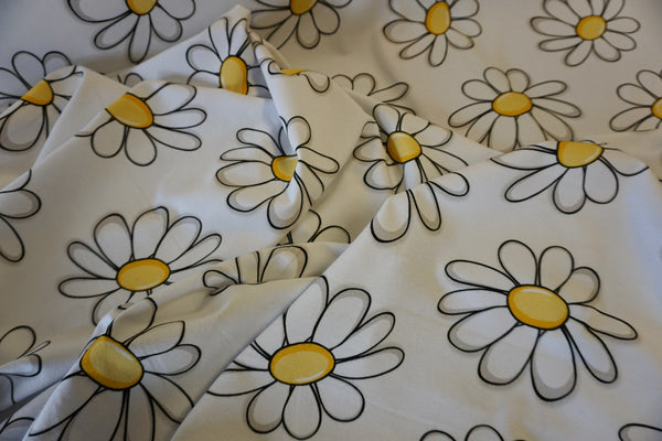 Daisy Pop Print on White Jersey