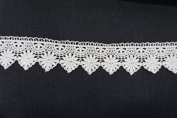 Daisy Guipure Lace Trim, Off White