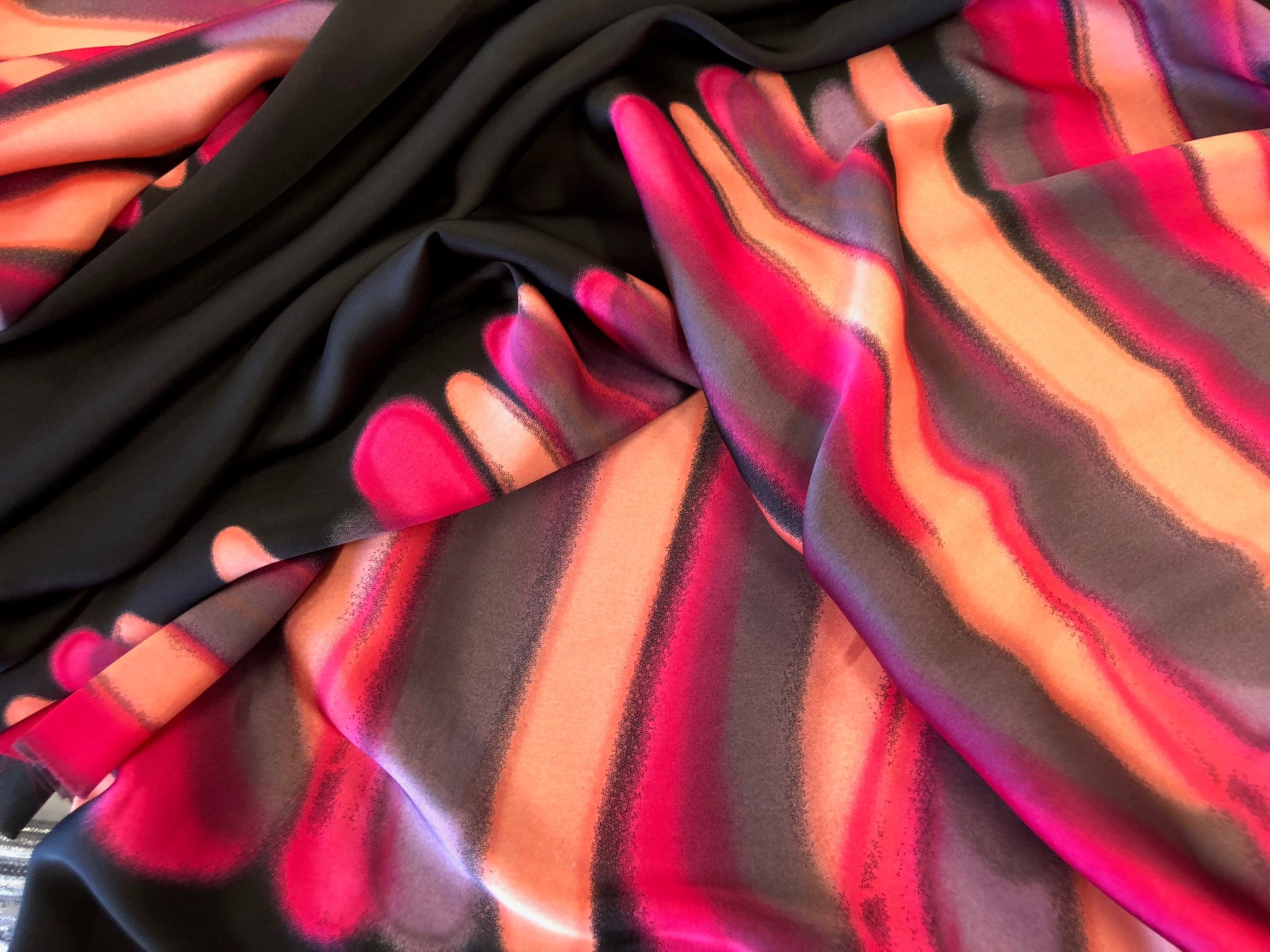 Double Border Airbrush Lipstick Print on Satin