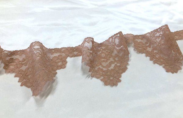 Vintage 1930's French Lace Trin, Dusty Pink Beige