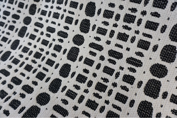 Black & White Geocell Jacquard