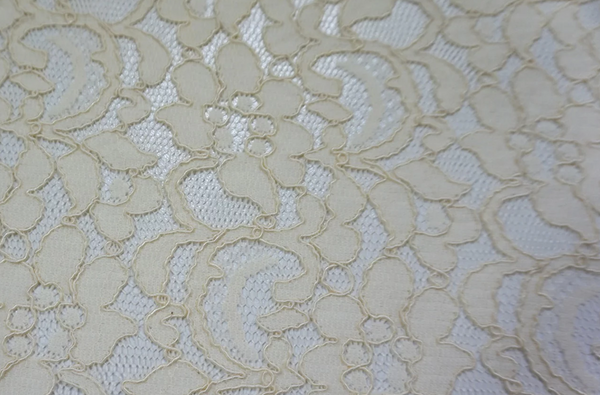 Scalloped Corded Lace, Ivory Cream